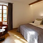 Hotell Hofgut Battenberg 4*